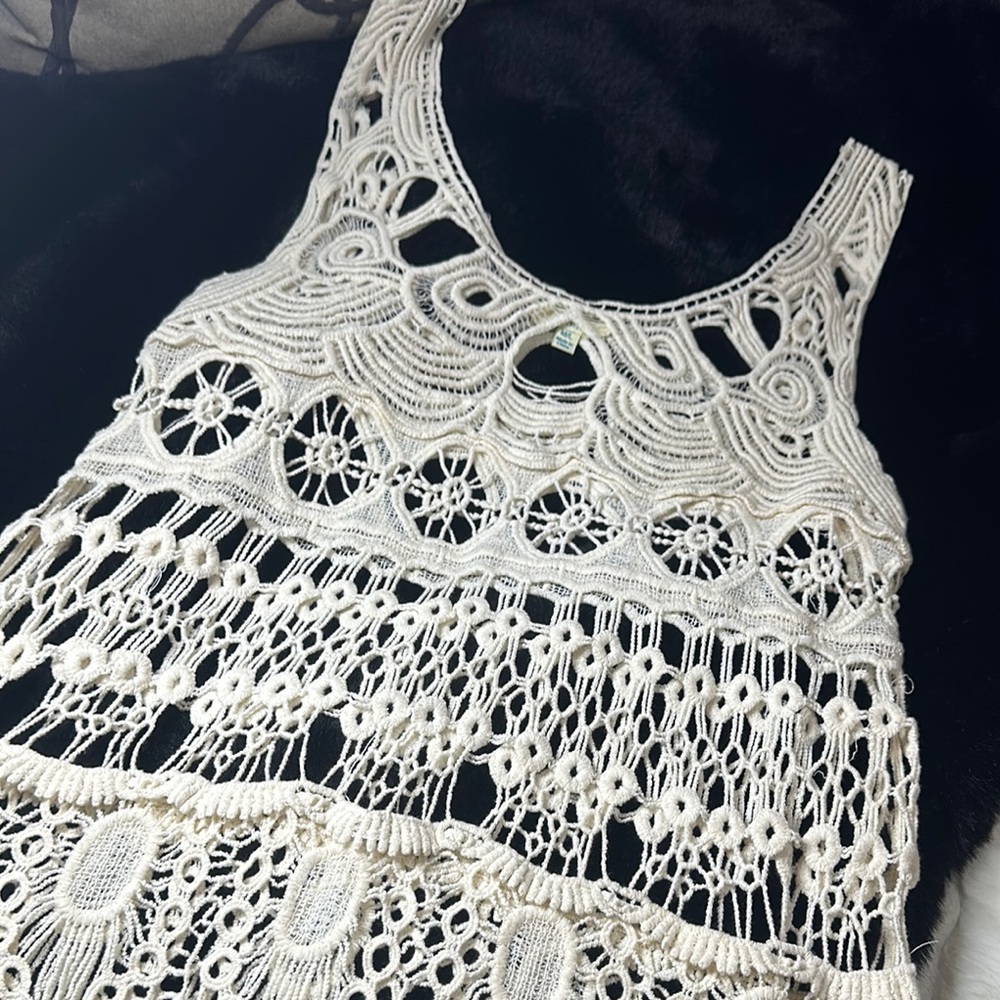 🌸🌸Kori Cream Crochet Tank Top - Picture 2 of 4